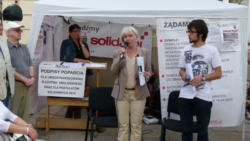 Elżbieta Królikowska-Avis